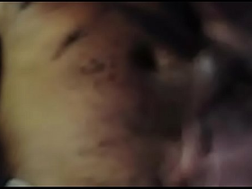 Batendo uma punheta para a júlia